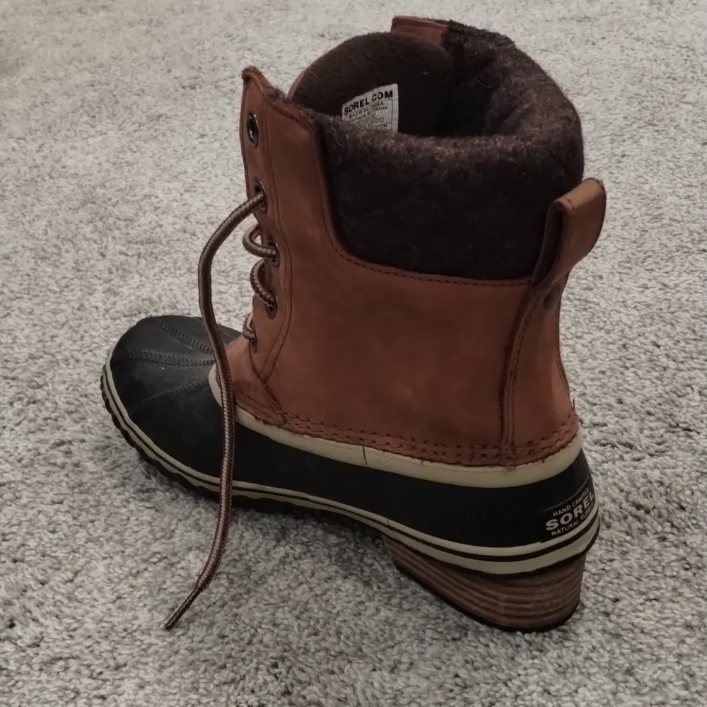 Sorel Brown and Black Winter Boots - Picture 2 of 4